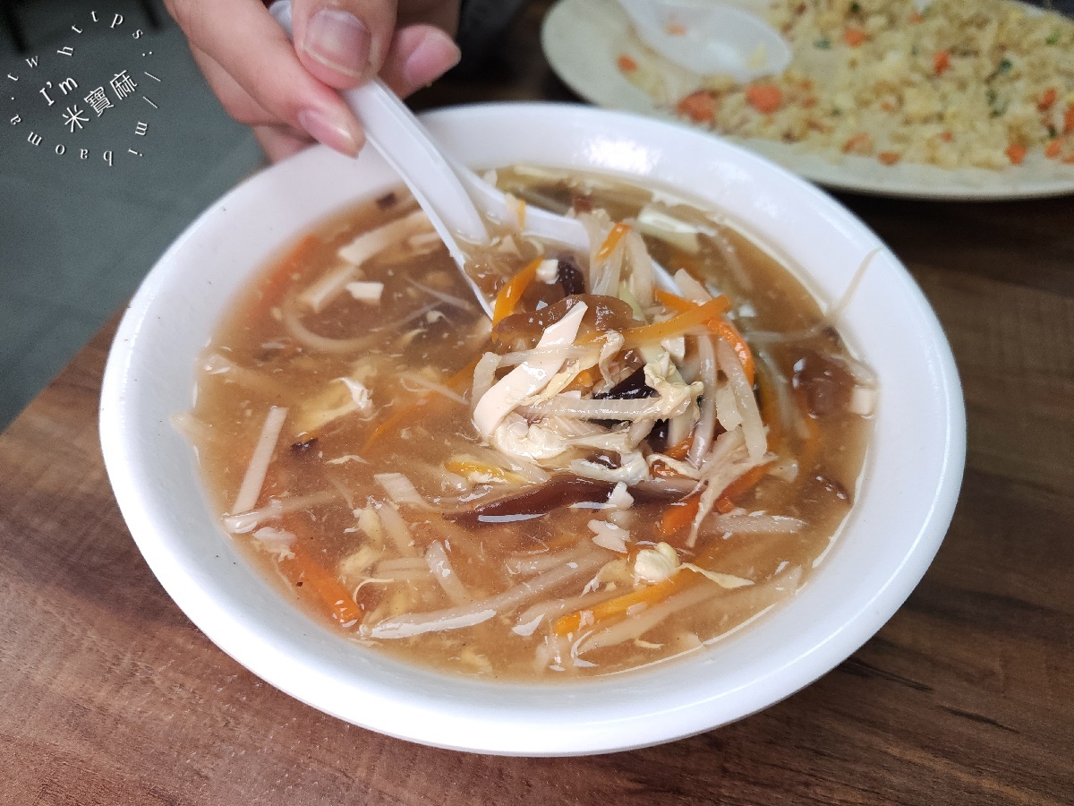 蘇記餃子館｜西門町美食，巷弄裡的銷魂水餃、炒飯、熱炒一網打盡！