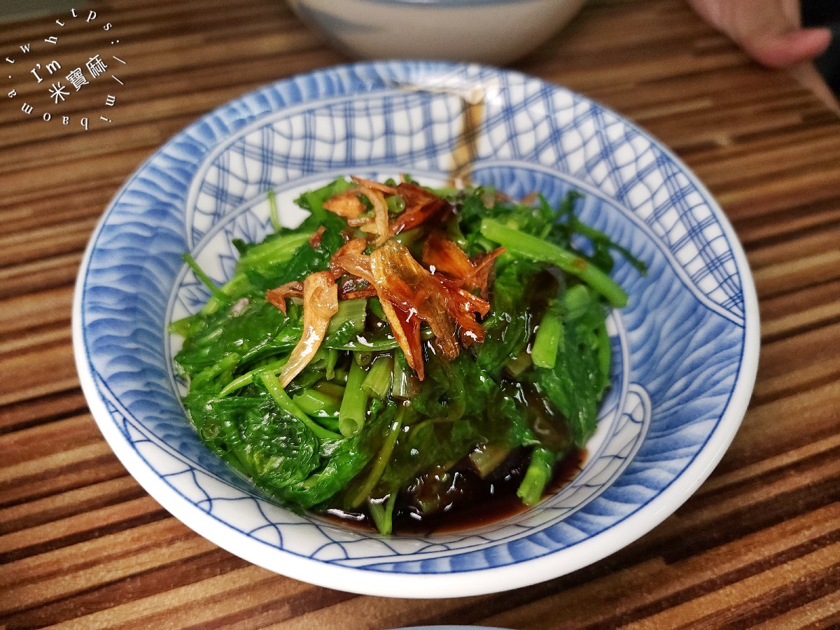 萬華烏醋乾麵 原阿明烏醋麵｜萬華美食，一甲子古早味，神級烏醋乾麵、霸氣黑白切，銅板價享受老饕級美味！