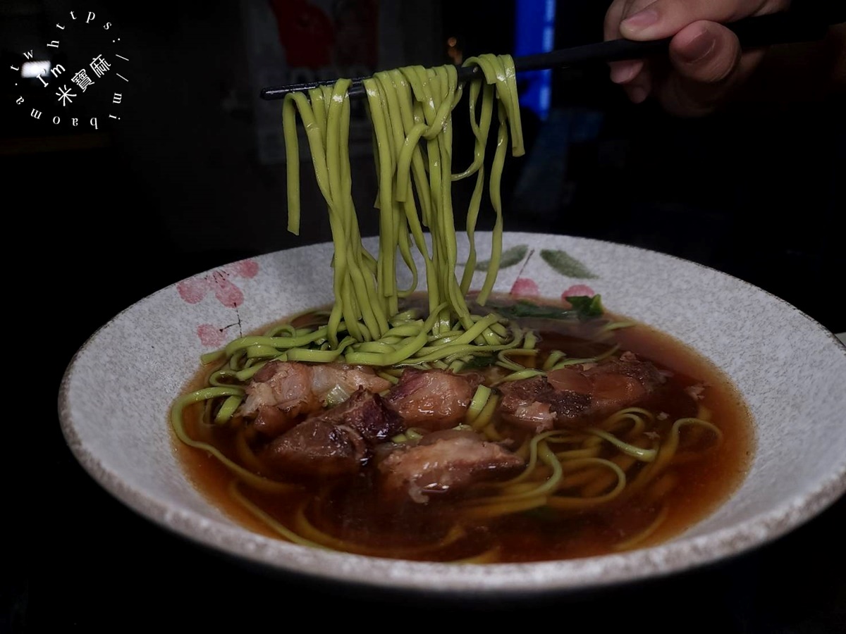 祥發麵食館|板橋美食,老字號麵館,豬軟骨麵、特色蔬菜麵一次攻略! 祥發麵食館|板橋美食,老字號麵館,豬軟骨麵、特色蔬菜麵一次攻略!