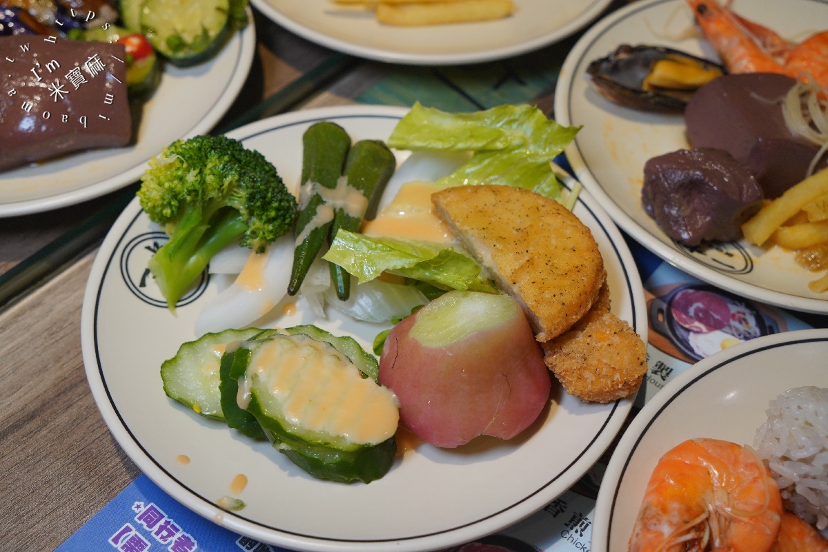 一水創意牛排 板橋店｜板橋牛排館，300元起讓你爽嗑排餐、無限自助吧！讓你飽到天邊去！