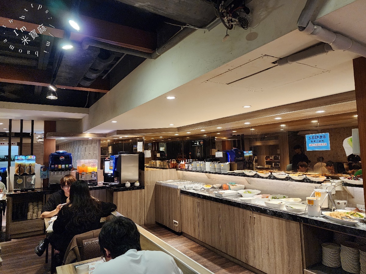 一水創意牛排 板橋店｜板橋牛排館，300元起讓你爽嗑排餐、無限自助吧！讓你飽到天邊去！