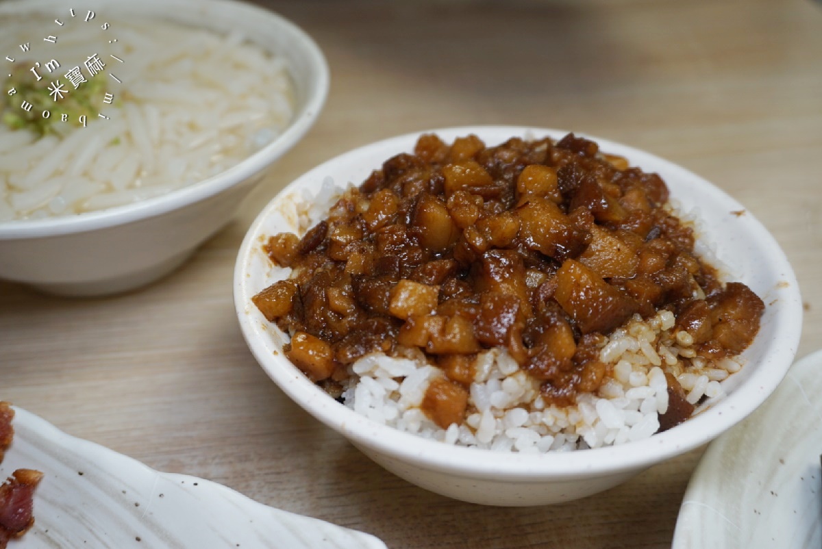 中和米粉湯｜霸王煎讓你變身鮮蚵大富翁！營業到凌晨3點、夜貓子的消夜美食