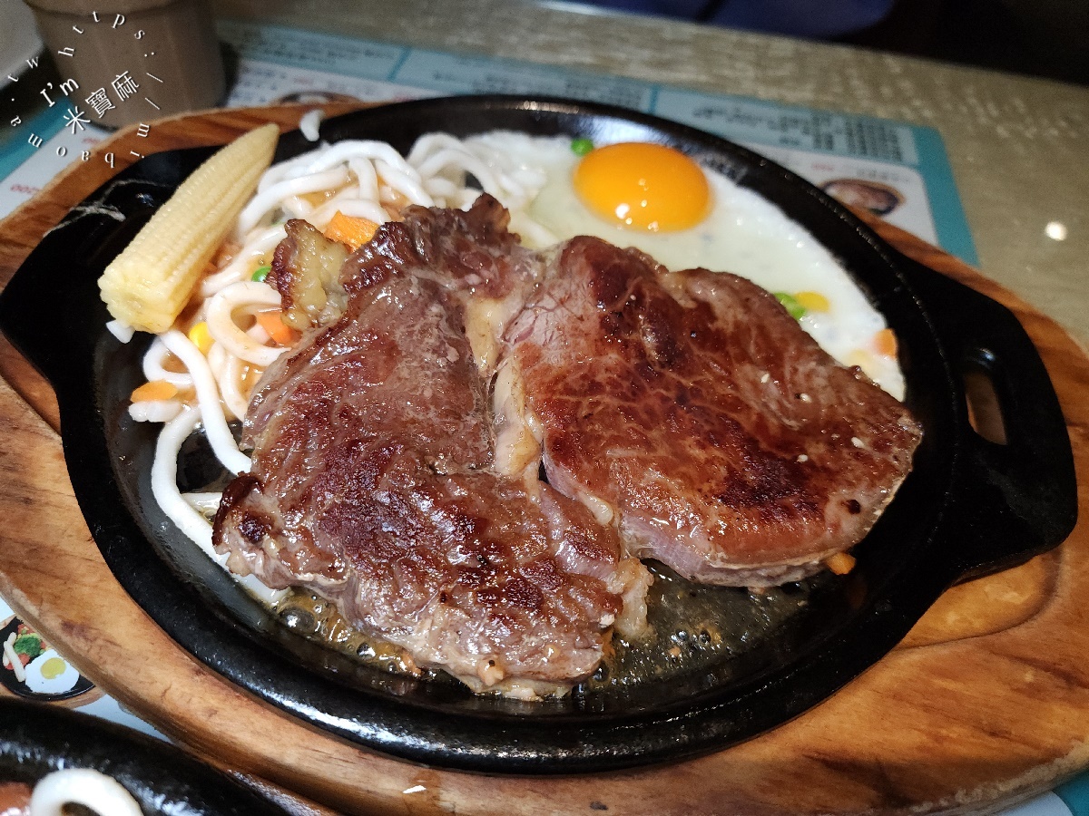 家堤牛排館｜三重牛排吃到飽，自助吧無限續：麻辣燙、滷味、小火鍋、剉冰、巧克力鍋全制霸