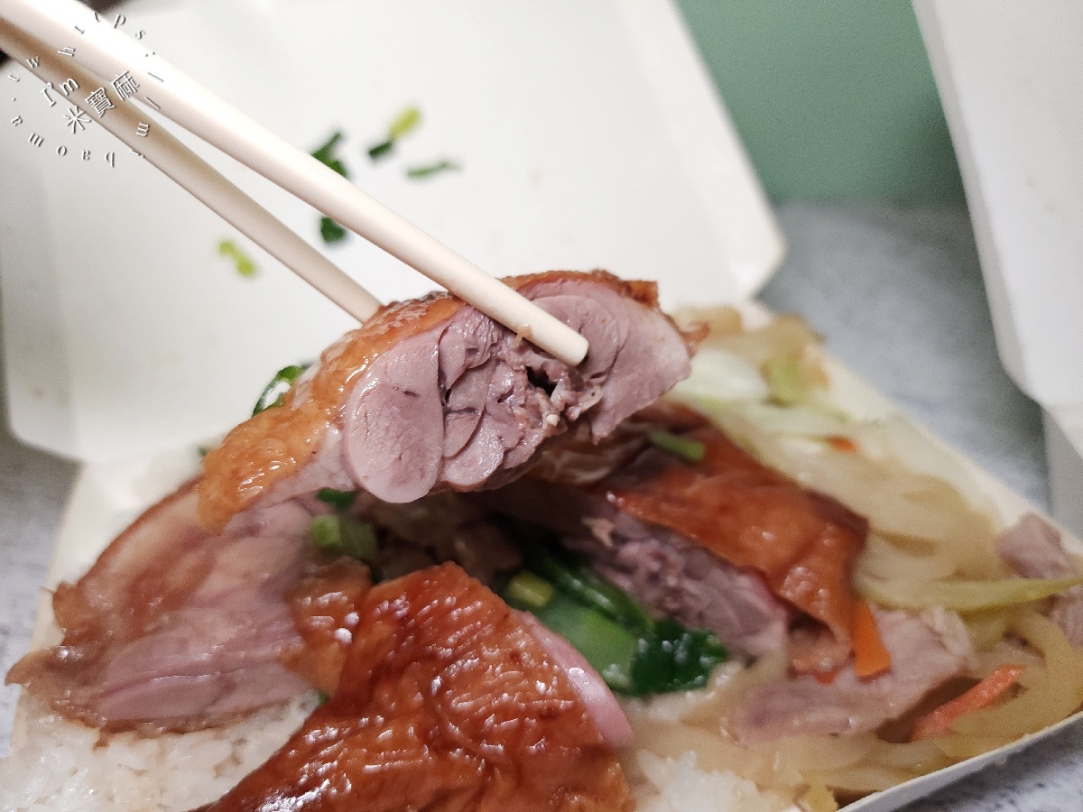 朱記燒臘便當快餐店｜中和燒臘便當，份量爆棚，鴨腿銷魂！料多味美、配菜自由選