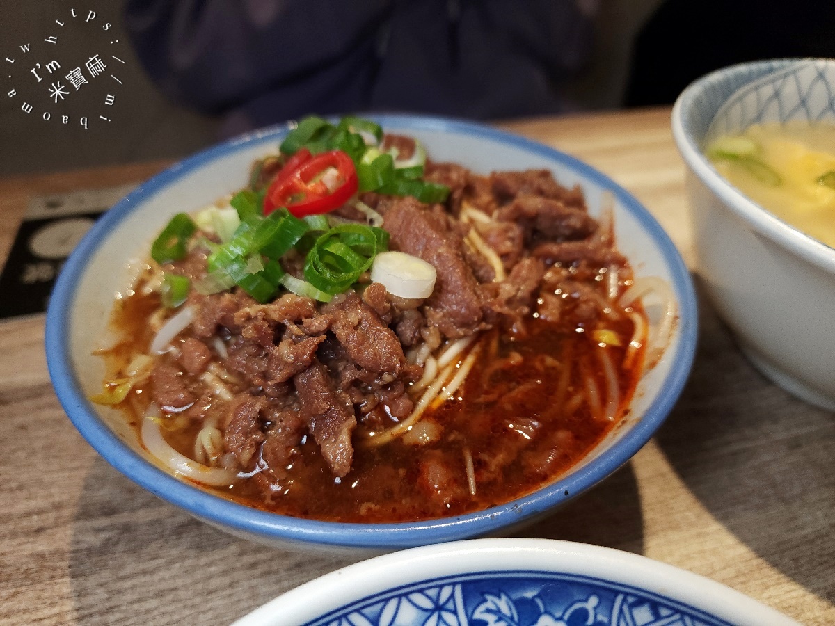 忠青商行|善導寺站人氣蝦仁飯排隊店!台北中正區古早味,炸排骨、威士忌牛肉拌麵也別錯過! 忠青商行|善導寺站人氣蝦仁飯排隊店!台北中正區古早味,炸排骨、威士忌牛肉拌麵也別錯過!