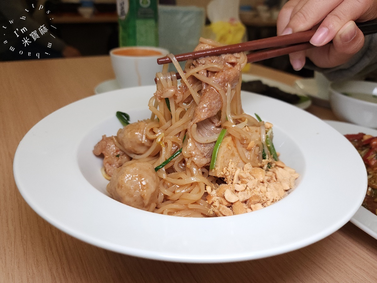 東枝 擺夷緬甸料理小吃店｜中和華新街美食，潔淨空間品味緬甸街的異國美味
