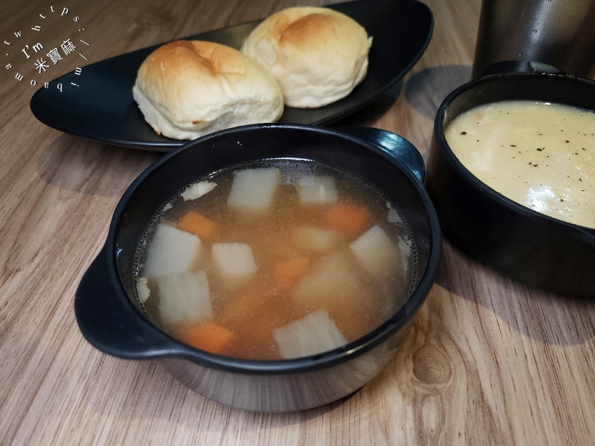 根牛棧STEAK｜板橋牛排，直火炙燒排餐，自助吧無限續用高CP值吃到飽！