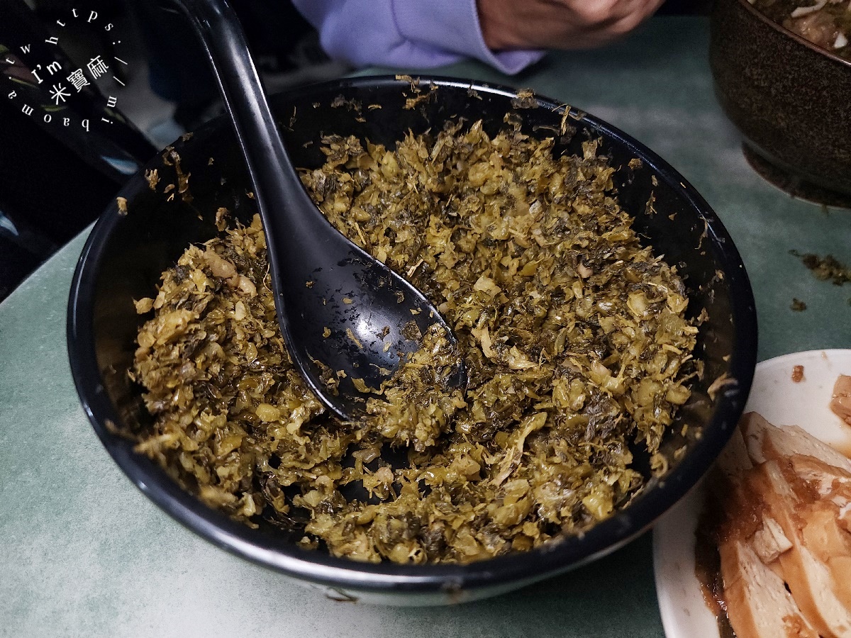 老王紅燒牛肉麵｜大安區美食，古亭站飄香40年眷村味！軟嫩牛肉＆麻醬乾麵必吃推薦