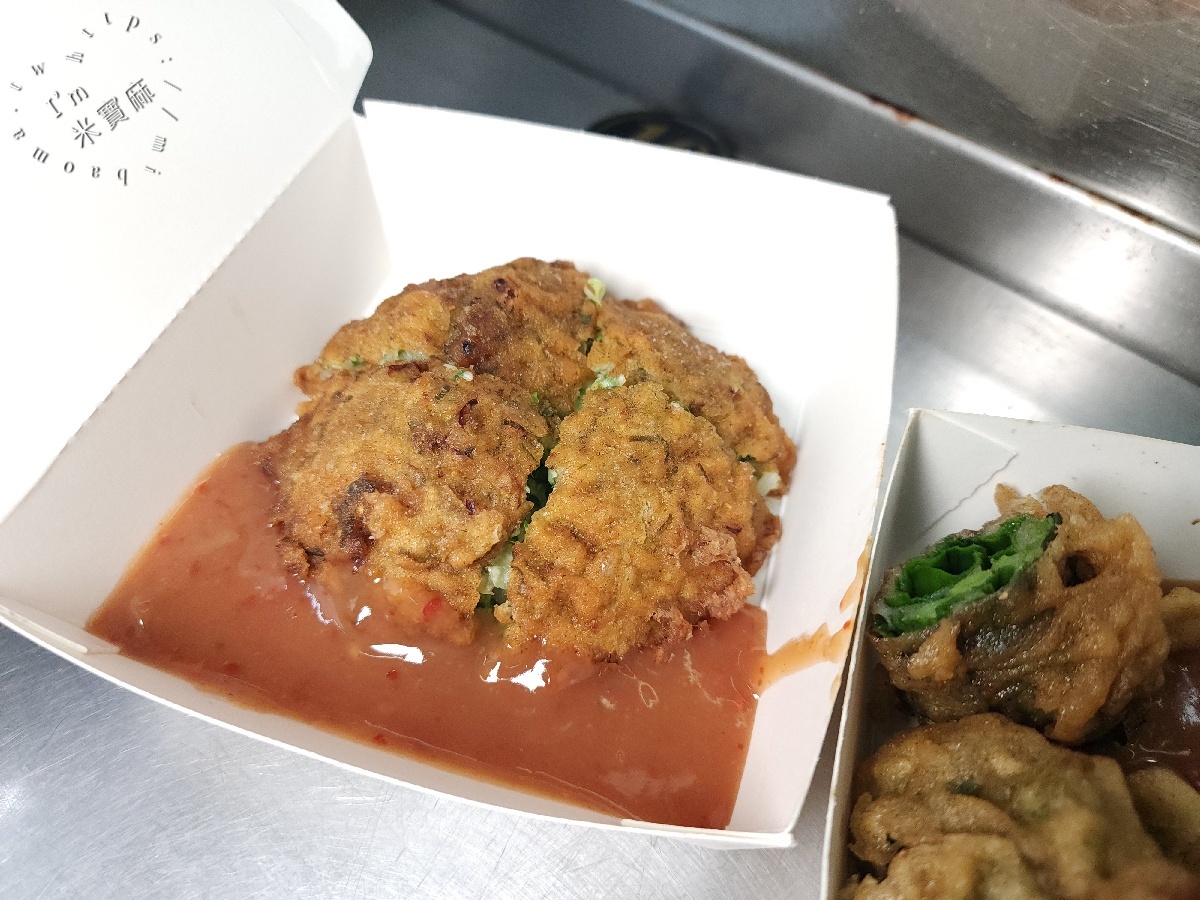 饗咬好佳蚵嗲｜南機場夜市必吃！40年老店的25種美味炸物，蚵嗲、花枝嗲、特色捲物一次滿足