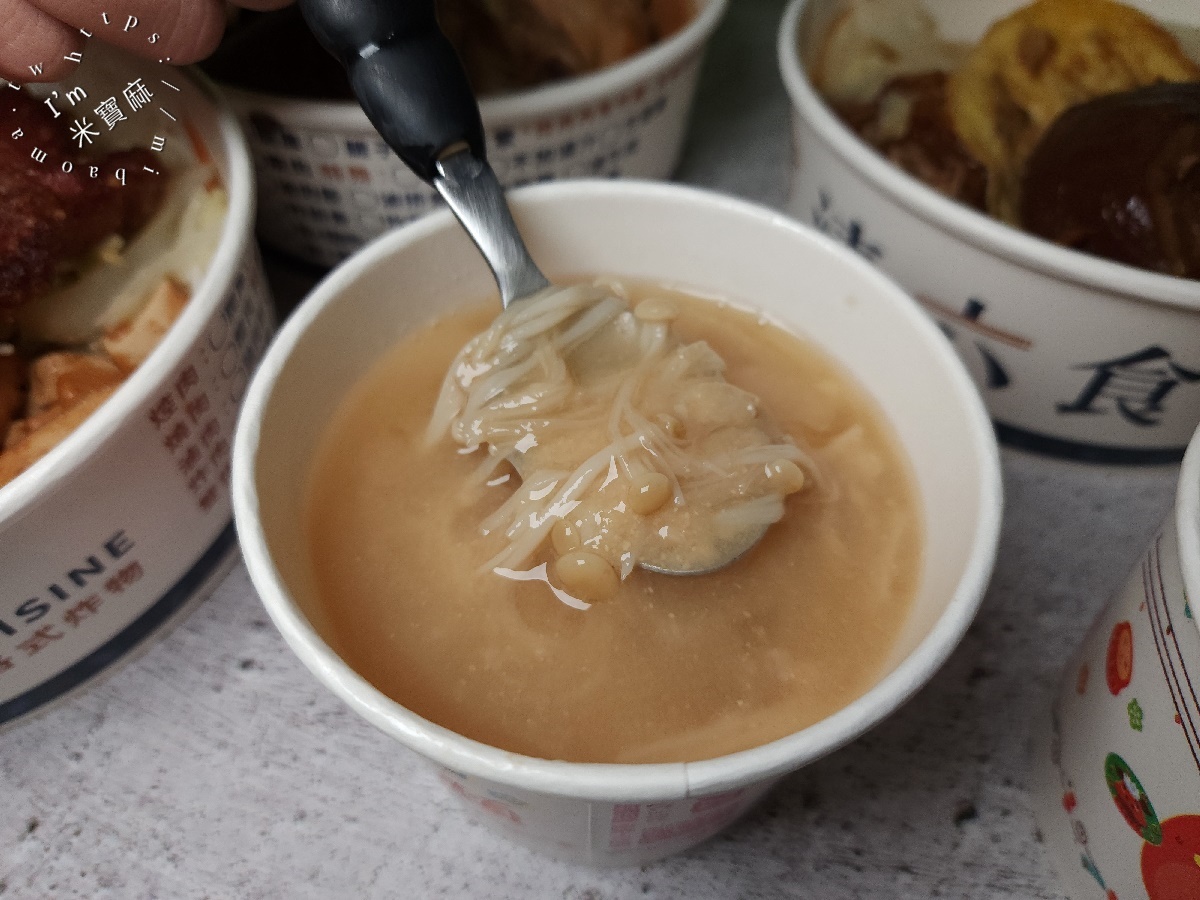 清六食堂｜新店美食，快速美味便當首選！內用外帶、團訂會議餐輕鬆搞定！