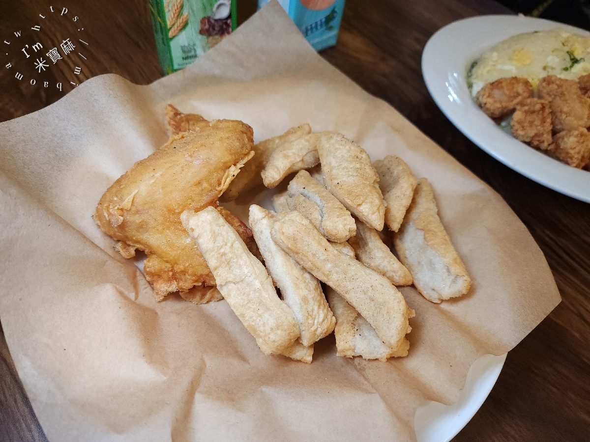 十饗炸雞炒飯|板橋美食,酥脆雞排炒飯冷掉不油膩,大份量滿足你的胃 十饗炸雞炒飯|板橋美食,酥脆雞排炒飯冷掉不油膩,大份量滿足你的胃