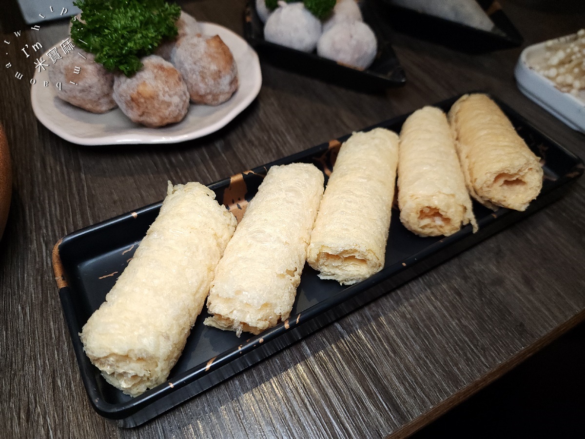 瓦法奇朵 W.麻辣BAR｜台北車站麻辣鍋新選擇！四川風味火鍋、聚餐包廂與壽星優惠全攻略