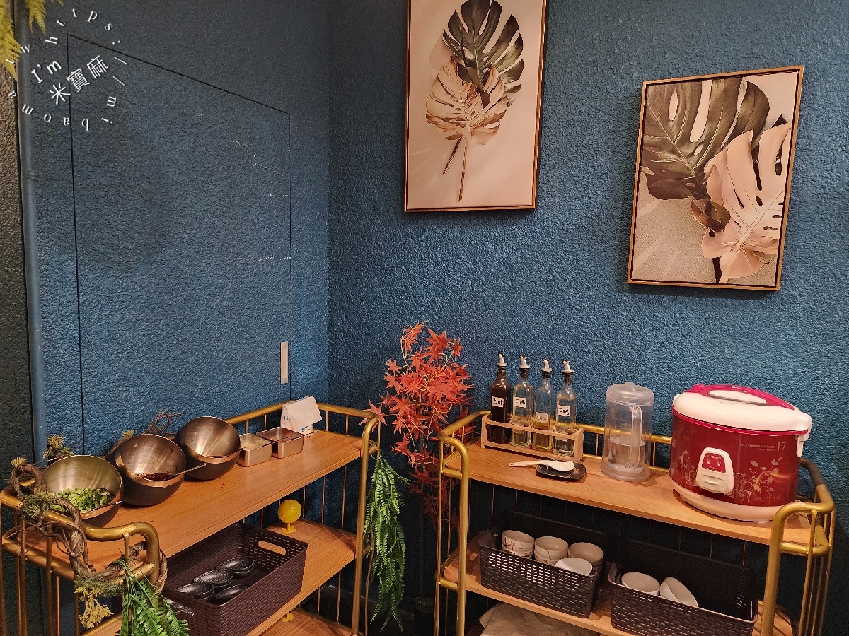 瓦法奇朵 W.麻辣BAR｜台北車站麻辣鍋新選擇！四川風味火鍋、聚餐包廂與壽星優惠全攻略