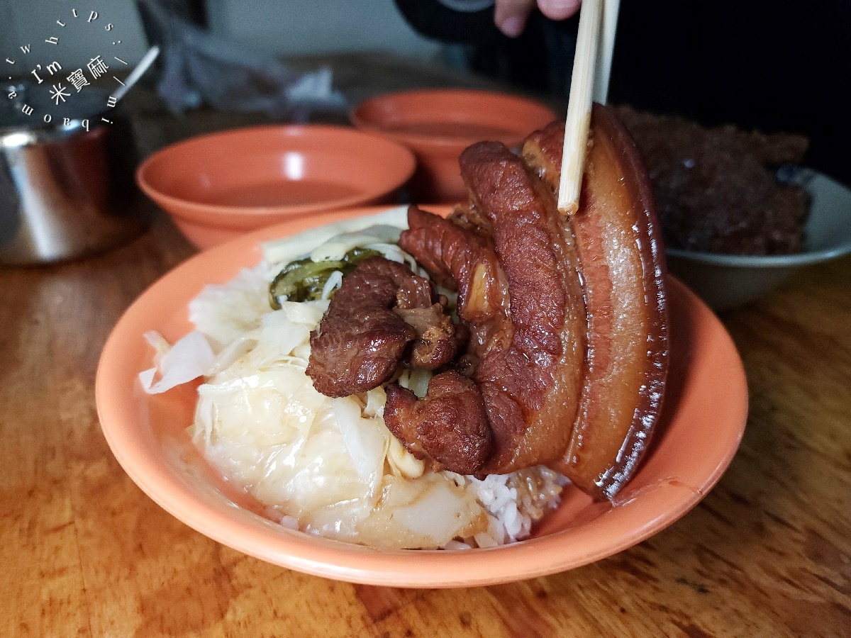 蔡家排骨飯｜板橋府中站美食激推！40年老字號古早味排骨飯，還有免費雙湯暖心
