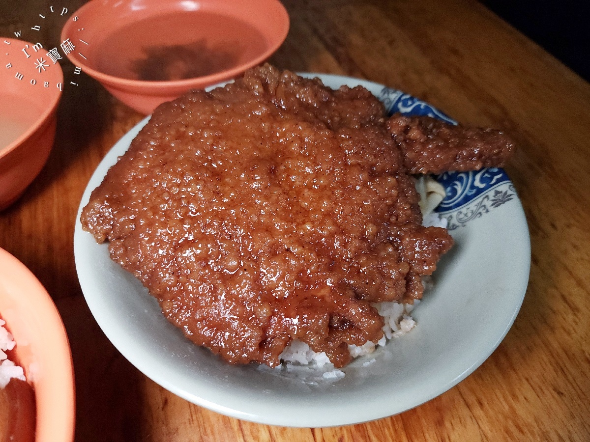 蔡家排骨飯｜板橋府中站美食激推！40年老字號古早味排骨飯，還有免費雙湯暖心