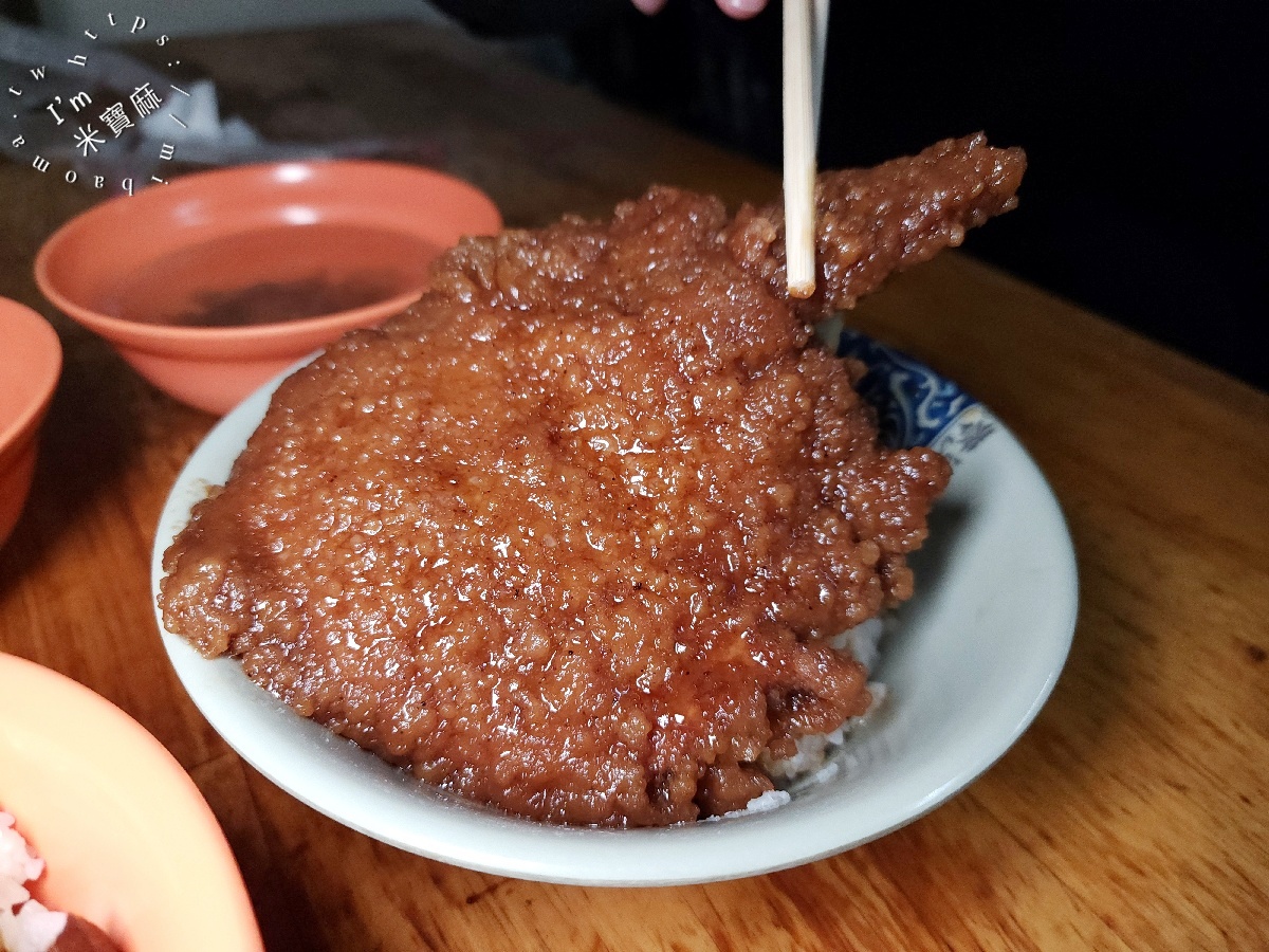 蔡家排骨飯｜板橋府中站美食激推！40年老字號古早味排骨飯，還有免費雙湯暖心