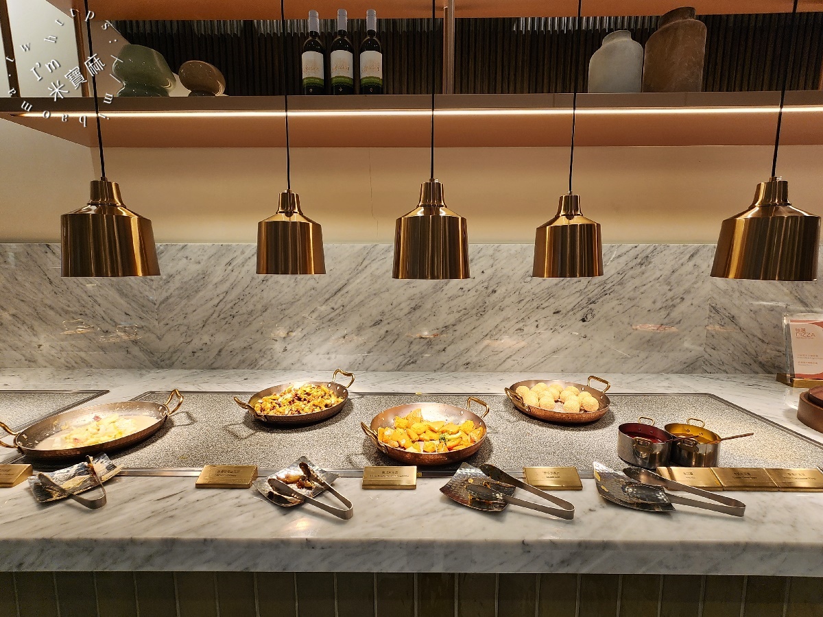 朵頤牛排 新莊宏匯店｜新莊牛排自助吧吃到飽，精緻排餐x豐盛自助吧，饗宴體驗全解析！