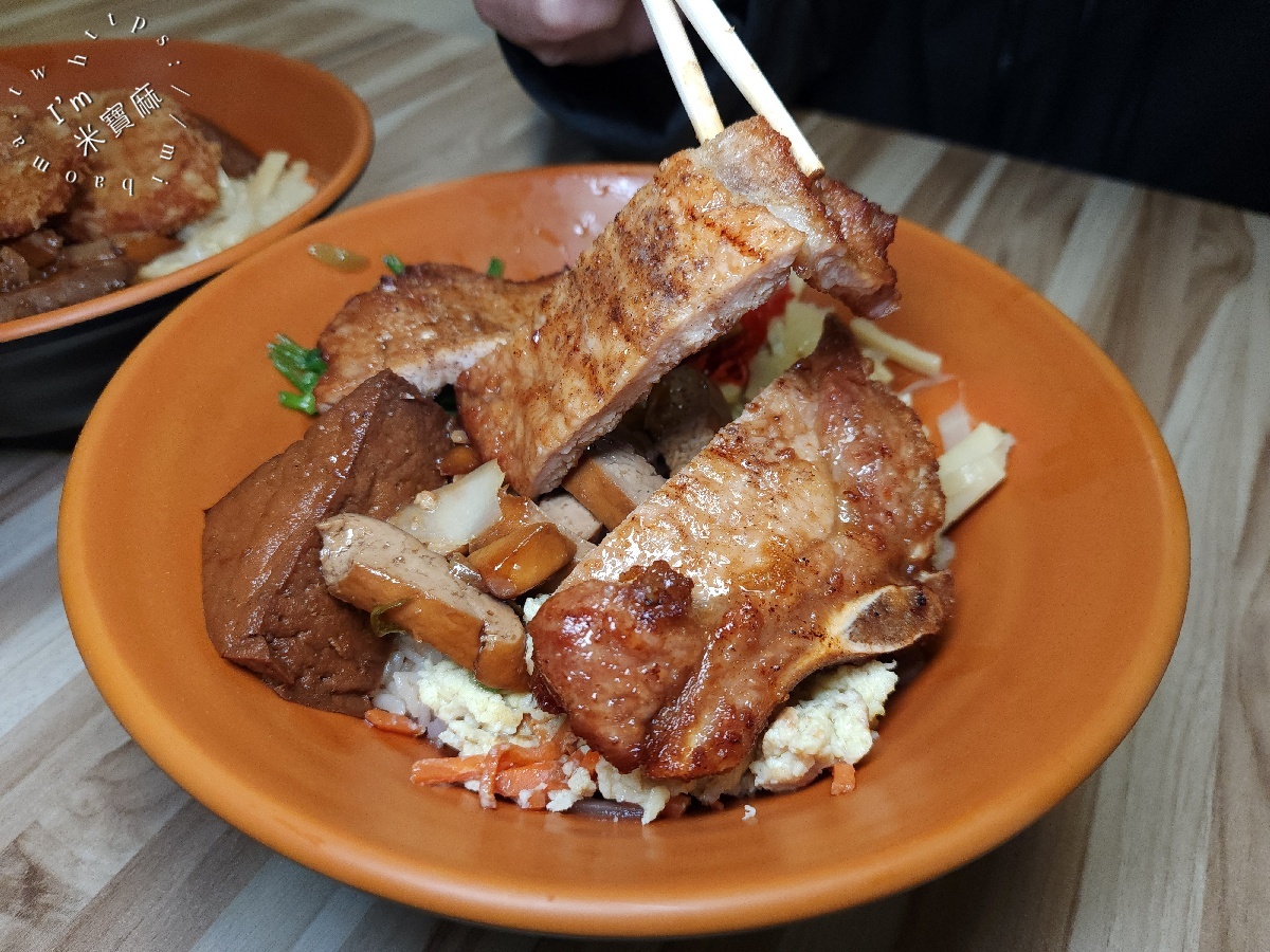 胡家廟口排骨飯|土城美食,晚來吃不到!青雲路銷魂排骨便當,在地人激推的秒殺美食 胡家廟口排骨飯|土城美食,晚來吃不到!青雲路銷魂排骨便當,在地人激推的秒殺美食