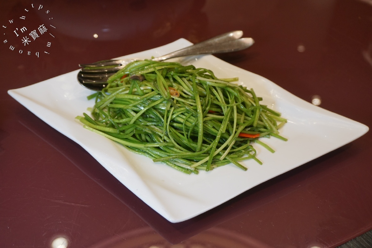 粵亮廣式料理｜南港六福萬怡酒店：台北頂級粵菜餐廳推薦，必吃烤鴨、龍蝦湯與創意料理！