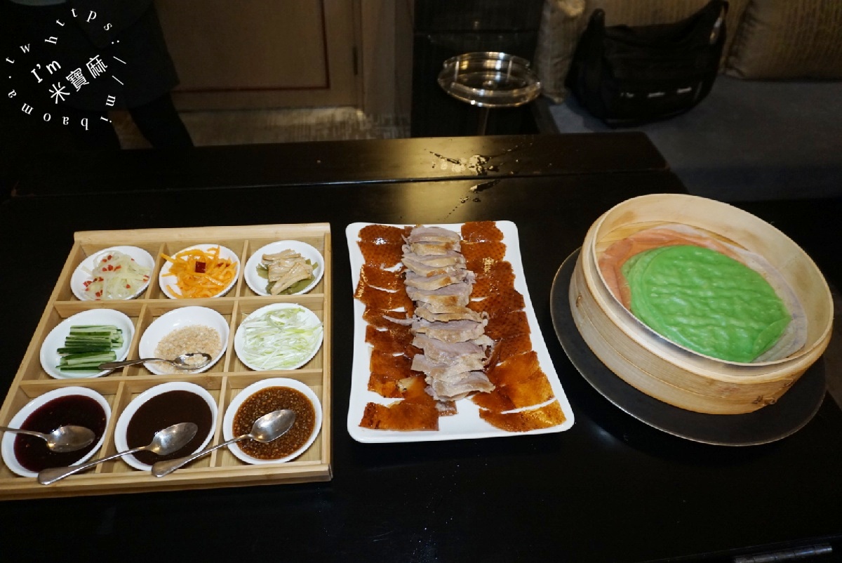 粵亮廣式料理｜南港六福萬怡酒店：台北頂級粵菜餐廳推薦，必吃烤鴨、龍蝦湯與創意料理！