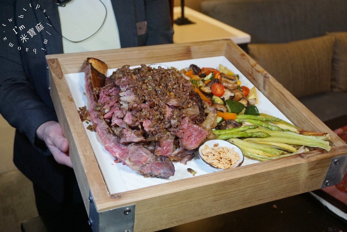 粵亮廣式料理｜南港六福萬怡酒店：台北頂級粵菜餐廳推薦，必吃烤鴨、龍蝦湯與創意料理！