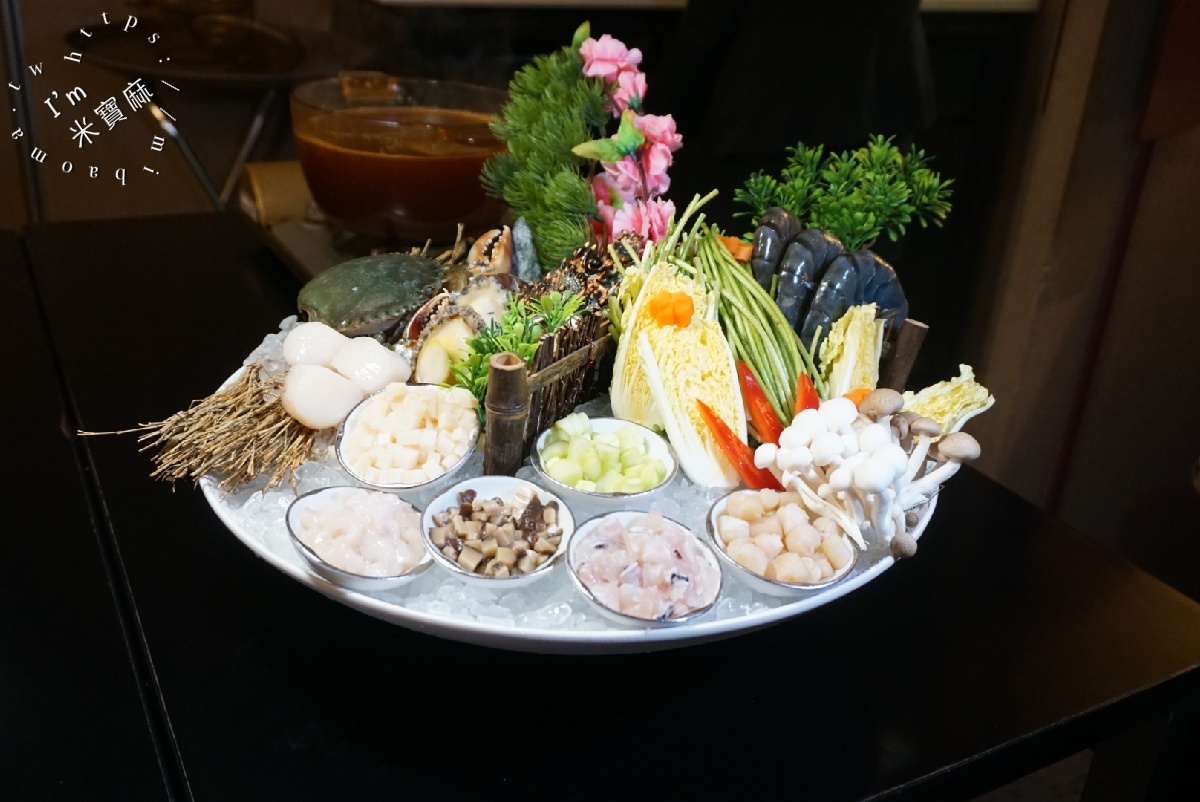 粵亮廣式料理｜南港六福萬怡酒店：台北頂級粵菜餐廳推薦，必吃烤鴨、龍蝦湯與創意料理！