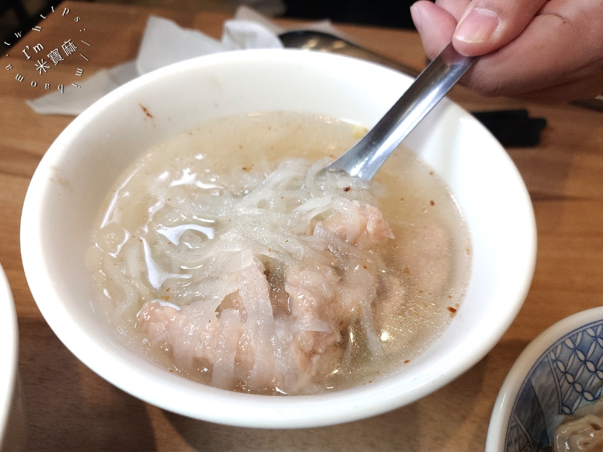 新誠好食 竹北店｜竹北美食推薦！高鐵站旁文青風小吃，必吃古早味米糕、手工水晶餃與滷味