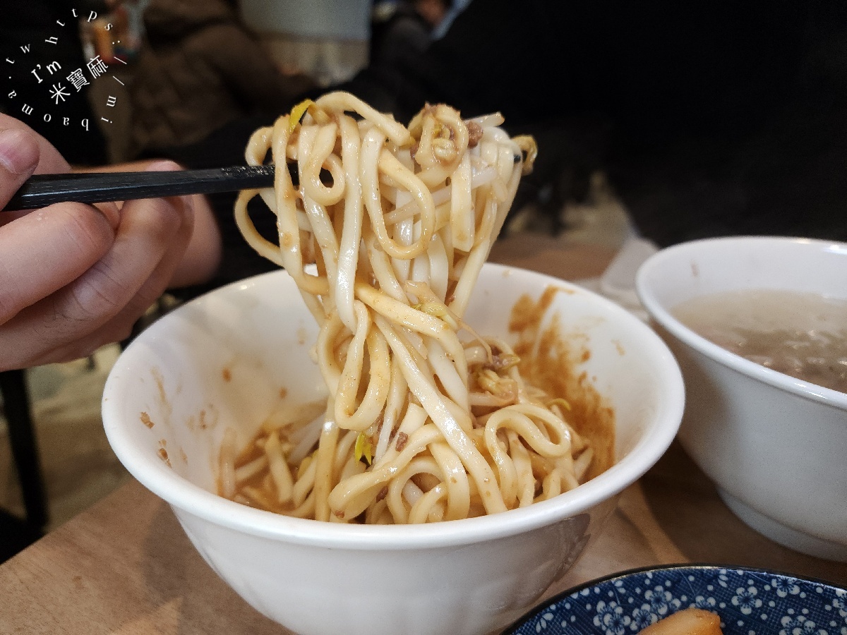 新誠好食 竹北店|竹北美食推薦!高鐵站旁文青風小吃,必吃古早味米糕、手工水晶餃與滷味 新誠好食 竹北店|竹北美食推薦!高鐵站旁文青風小吃,必吃古早味米糕、手工水晶餃與滷味