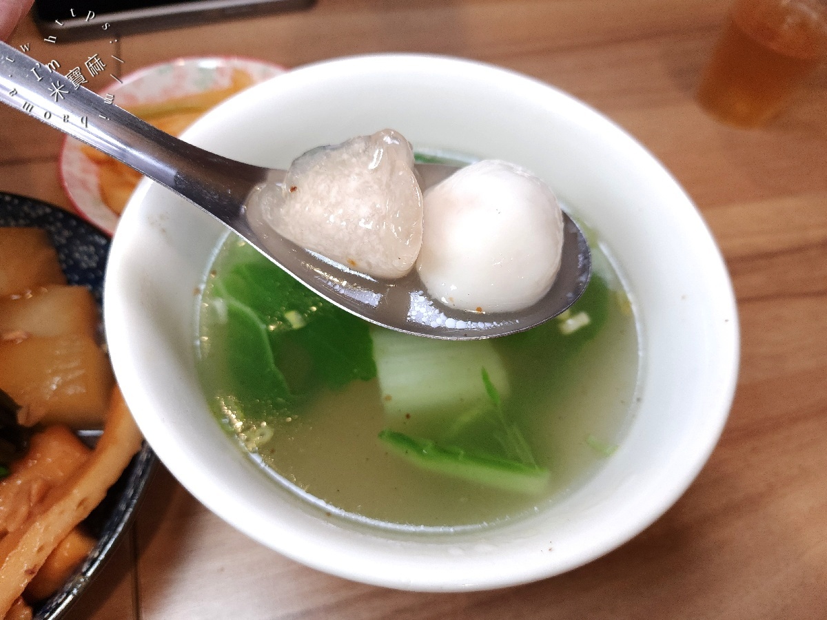 新誠好食 竹北店|竹北美食推薦!高鐵站旁文青風小吃,必吃古早味米糕、手工水晶餃與滷味 新誠好食 竹北店|竹北美食推薦!高鐵站旁文青風小吃,必吃古早味米糕、手工水晶餃與滷味