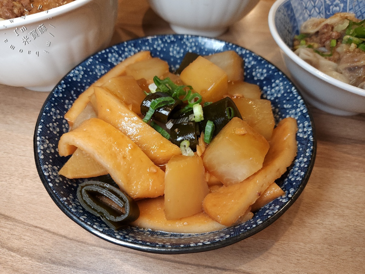 新誠好食 竹北店｜竹北美食推薦！高鐵站旁文青風小吃，必吃古早味米糕、手工水晶餃與滷味