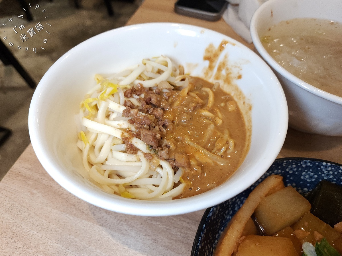 新誠好食 竹北店|竹北美食推薦!高鐵站旁文青風小吃,必吃古早味米糕、手工水晶餃與滷味 新誠好食 竹北店|竹北美食推薦!高鐵站旁文青風小吃,必吃古早味米糕、手工水晶餃與滷味