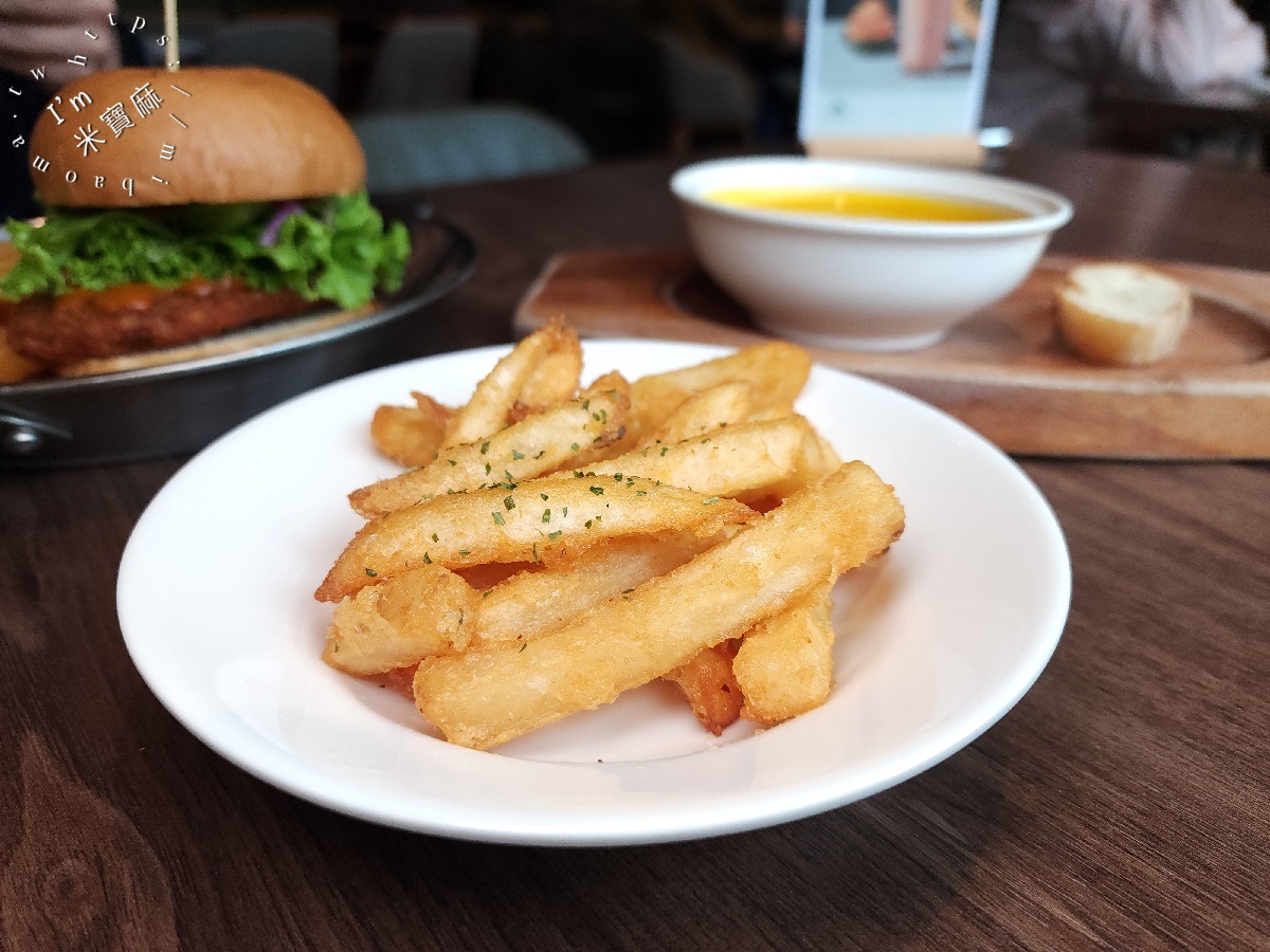 SUN BERNO光焙若蔬食｜板橋美食，質感蔬食饗宴：窯烤披薩、多國創意料理，聚餐約會首選！