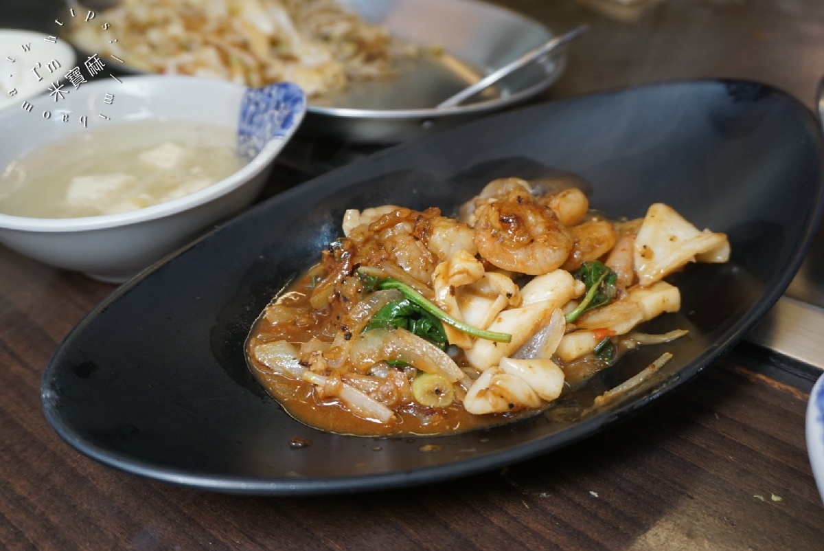 自強鐵板燒 自強店｜三重鐵板燒，40年老店澎湃海陸特餐，白飯湯品冰飲無限續用，三重國小站聚餐首選！