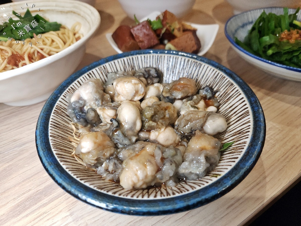 源慶鮮蚵｜台北車站美食，必點乾拌鮮蚵、免費續湯，老饕都愛的巷弄美味