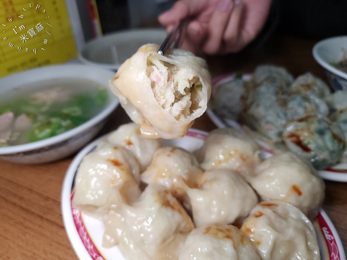 一甲美濃粄條｜永和民生路美食，不只粄條！在地人激推「招牌蒸餃」與超人氣平價宵夜