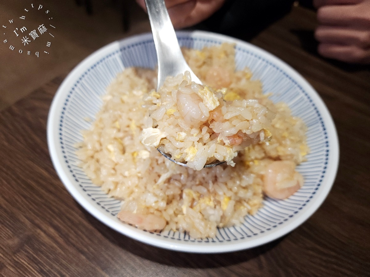 飛記炒飯之王｜板橋民權路人氣美食：粒粒分明炒飯、高CP值熱炒外帶首選！