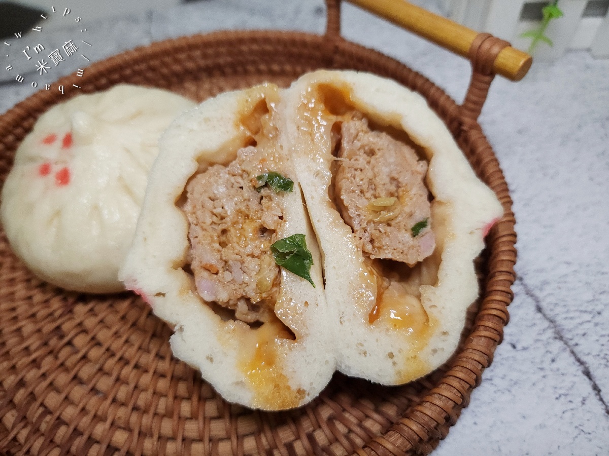 老上海包子 萬大店｜萬華美食，老麵包子Q彈多汁！必吃麻辣肉包、鮮肉包，萬華小吃宵夜正餐好選擇
