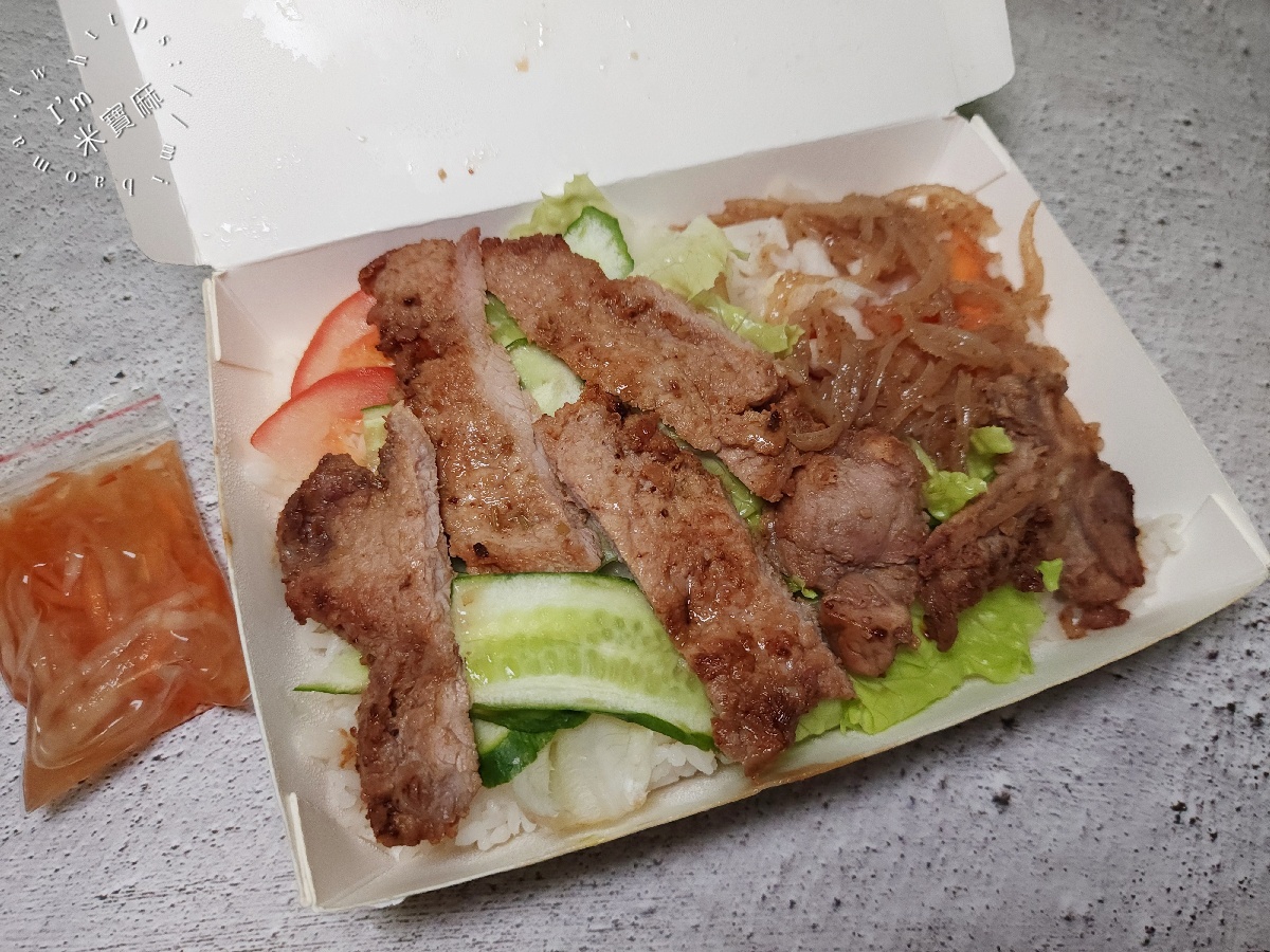 清心越南風味小館｜板橋新埔站越南美食探險：道地河粉、煎排骨飯與春捲，真實食記大公開！