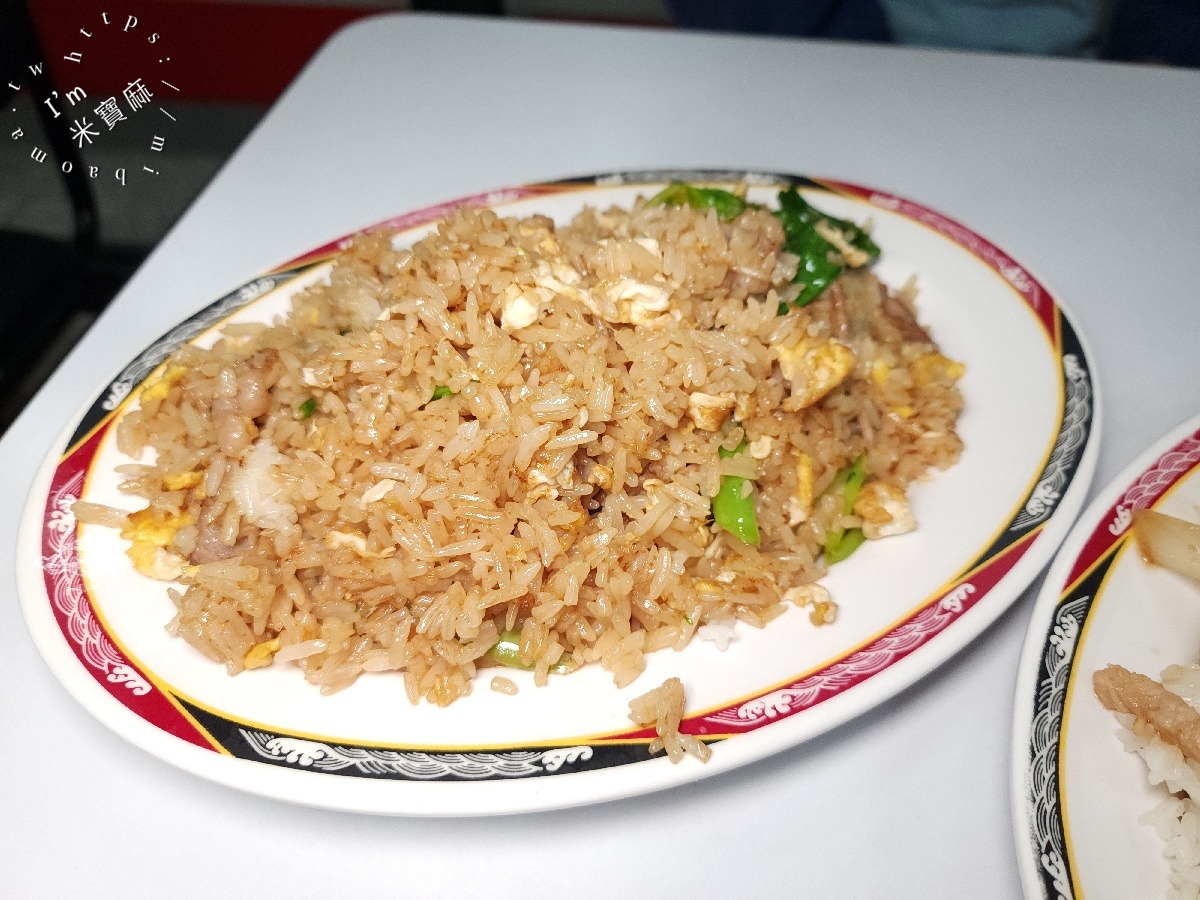 泰式小吃店｜新店美食，正宗泰國闆娘掌廚，平價美味快炒、月亮蝦餅必吃！