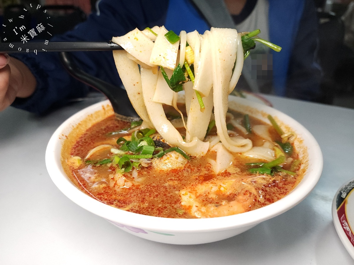 泰式小吃店｜新店美食，正宗泰國闆娘掌廚，平價美味快炒、月亮蝦餅必吃！