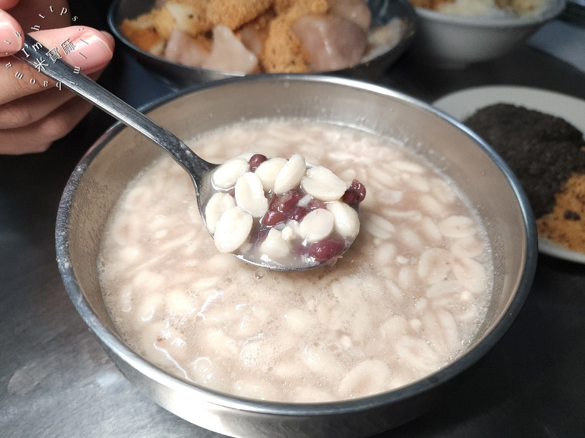 魏祥記純糖麻糬｜延三夜市60年老店：溫熱麻糬冰、古早味甜湯暖心推薦