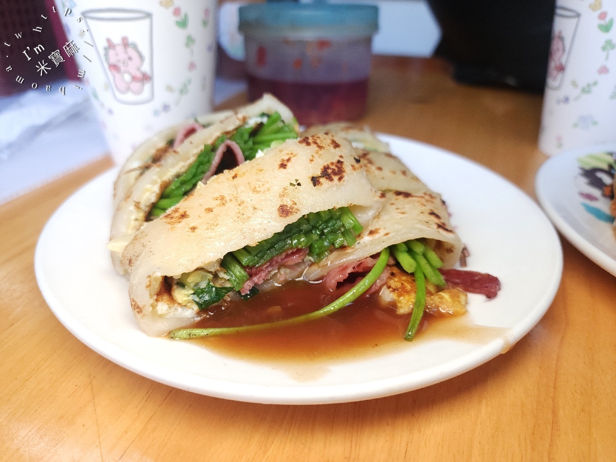 吳鳳路傳統豆漿店｜板橋早餐，50種蛋餅選擇，你敢挑戰哪幾種？