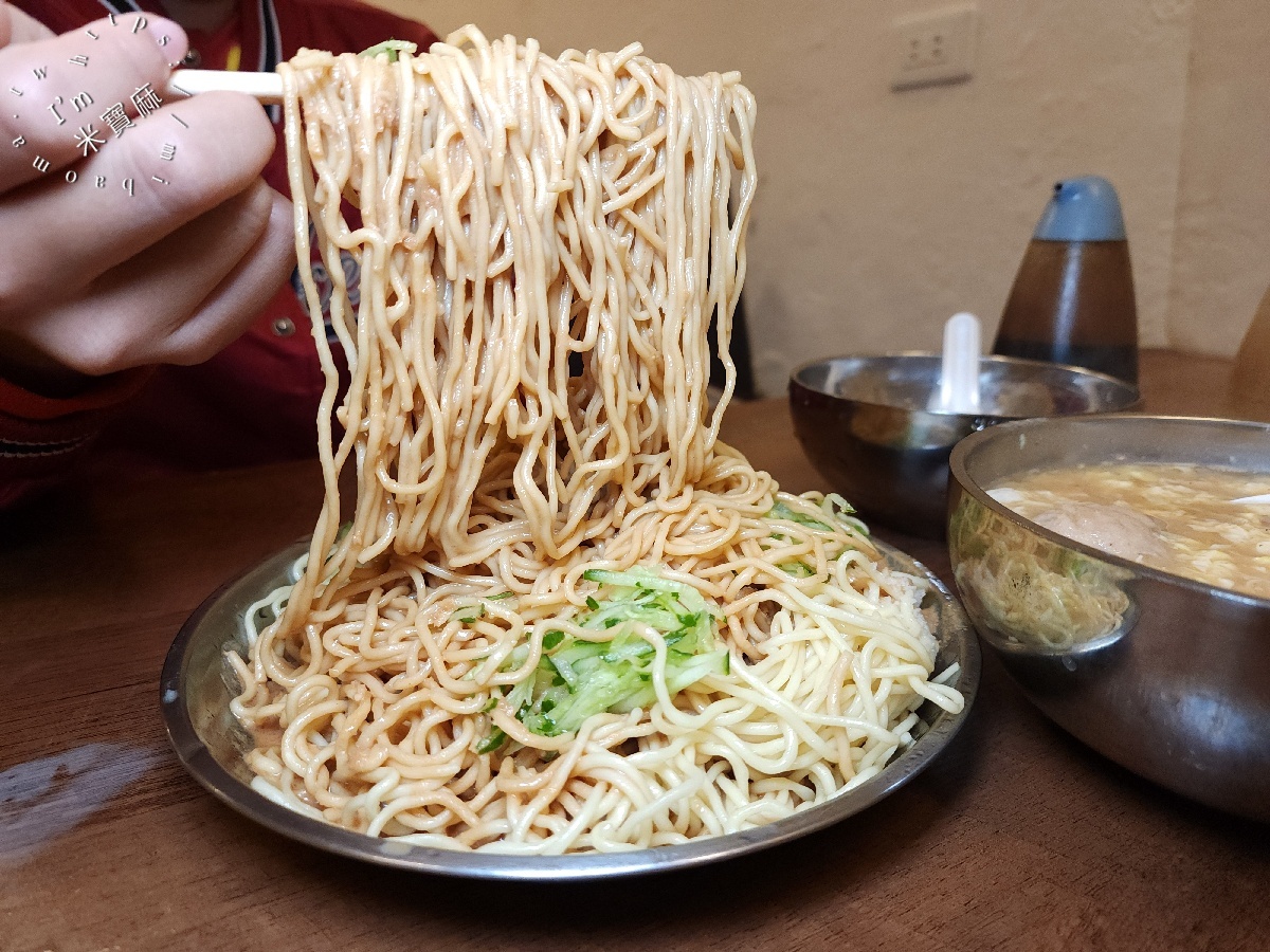 小慧涼麵店｜大安美食，捷運六張犁站必吃！銅板價享受CP值爆棚的麻醬涼麵與料多綜合湯