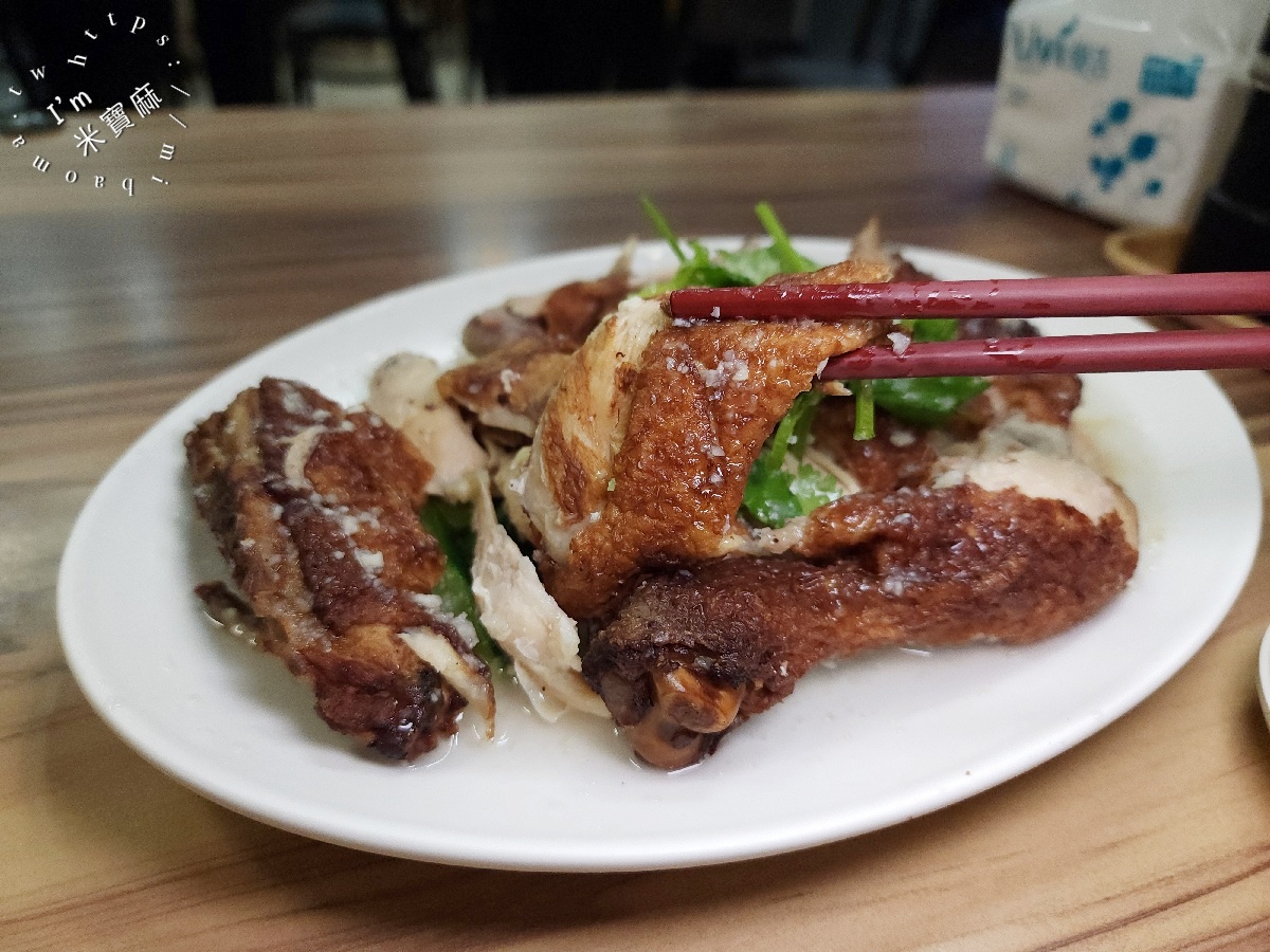 義聚東劉家水餃|永和美食,頂溪站30年老店!必吃山東燒雞、爆汁北方水餃與獨門炸醬麵 義聚東劉家水餃|永和美食,頂溪站30年老店!必吃山東燒雞、爆汁北方水餃與獨門炸醬麵