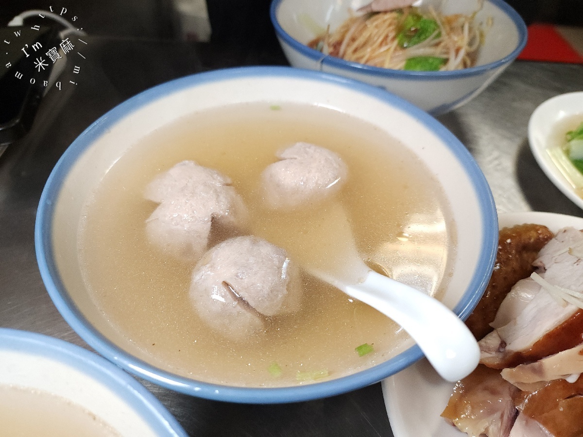 台發切仔麵｜台北美食，捷運大直站旁傳承三代古早味，必點煙燻玉米土雞！