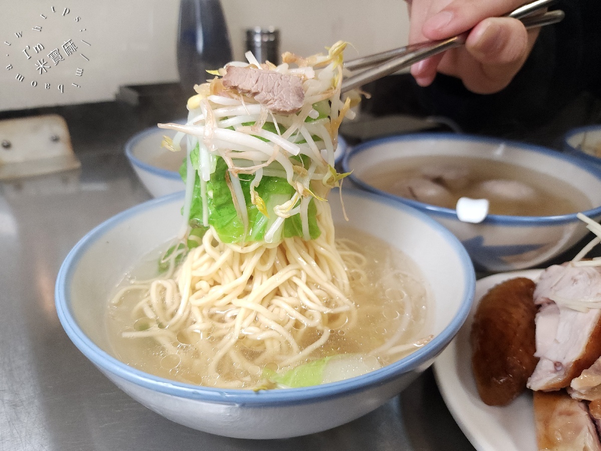 台發切仔麵｜台北美食，捷運大直站旁傳承三代古早味，必點煙燻玉米土雞！