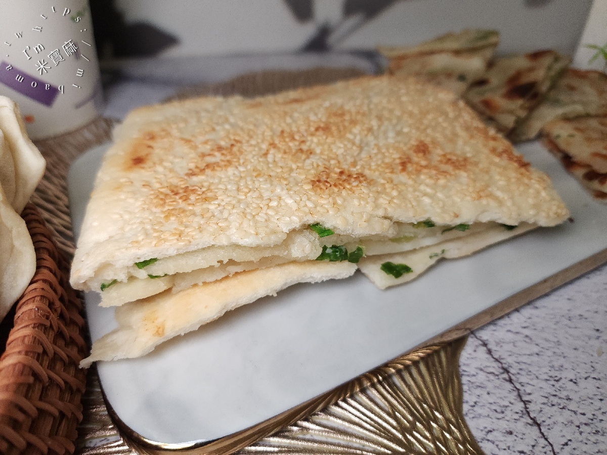 周家豆腐捲｜國父紀念館站光復市場必吃！500碗推薦的東北乾烙餅皮傳奇，清爽不油膩的家鄉味