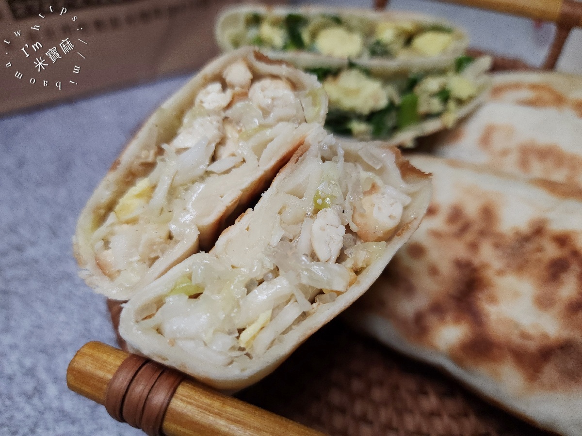 周家豆腐捲｜國父紀念館站光復市場必吃！500碗推薦的東北乾烙餅皮傳奇，清爽不油膩的家鄉味