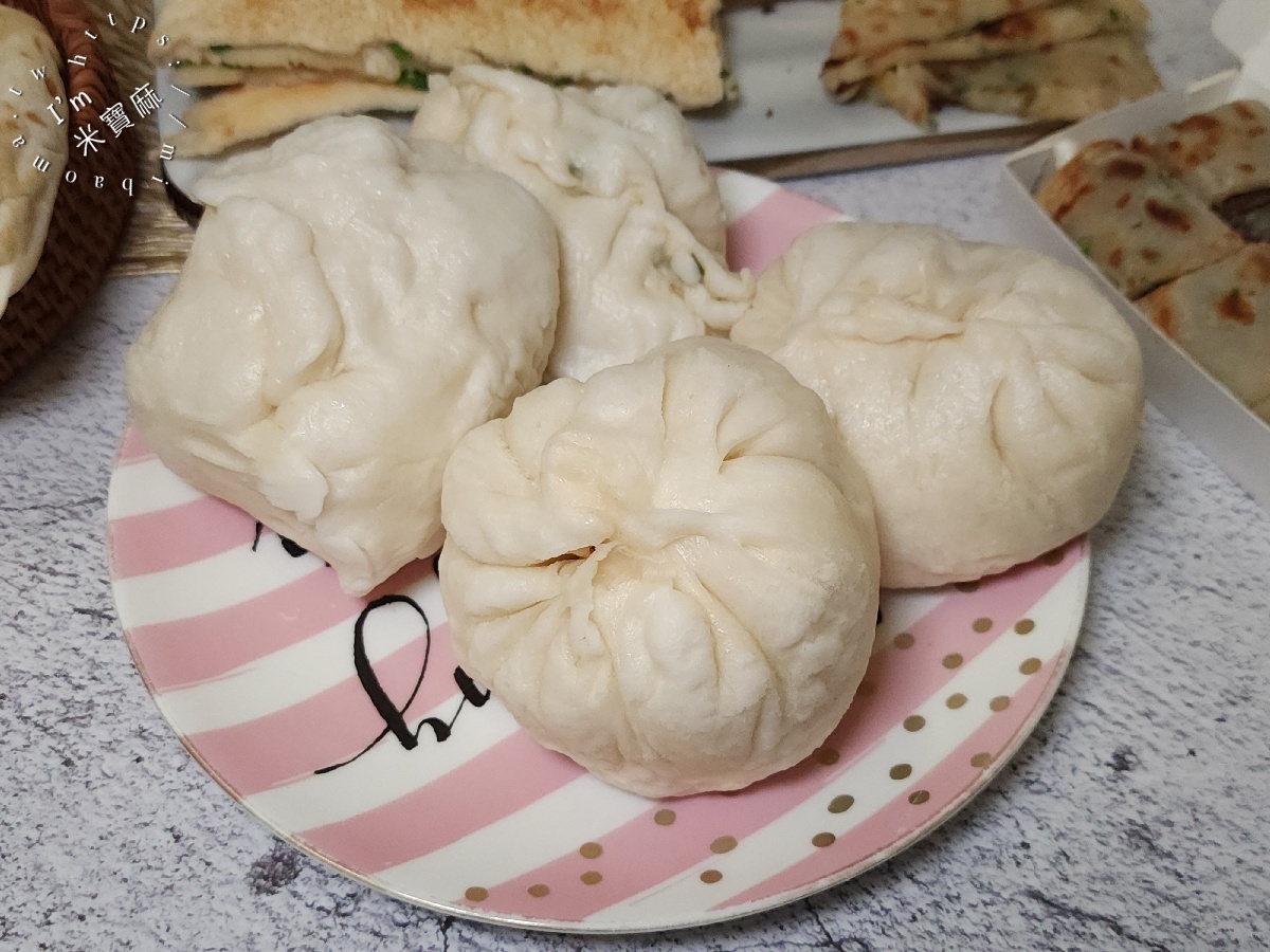 周家豆腐捲｜國父紀念館站光復市場必吃！500碗推薦的東北乾烙餅皮傳奇，清爽不油膩的家鄉味