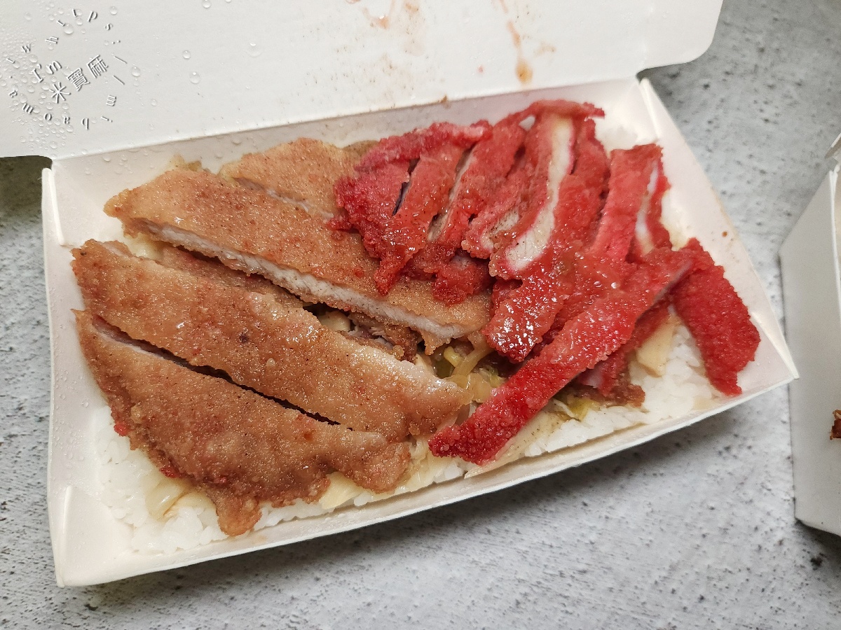 阿奕腿庫飯｜新莊美食，肉量爆擊的腿庫飯與多樣拼盤，肉控天堂報到！